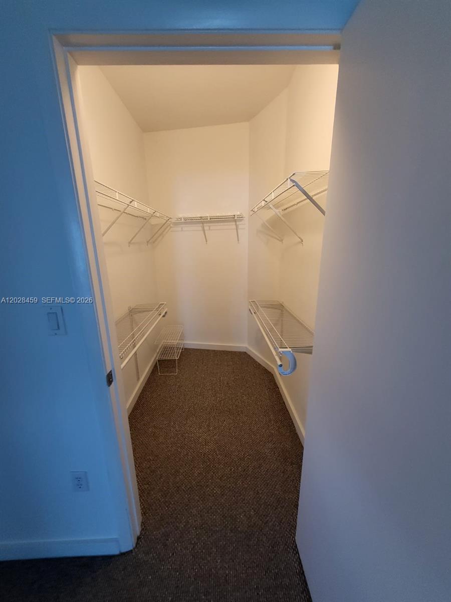 1900 N Bayshore Dr #2415 Miami, FL 33132