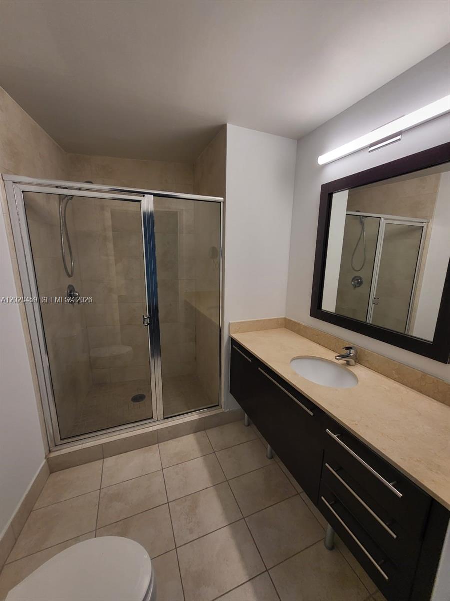 1900 N Bayshore Dr #2415 Miami, FL 33132