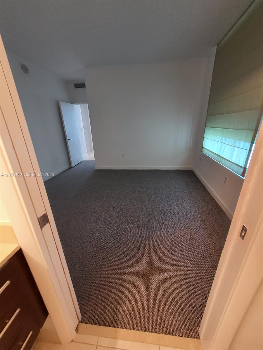 1900 N Bayshore Dr #2415 Miami, FL 33132