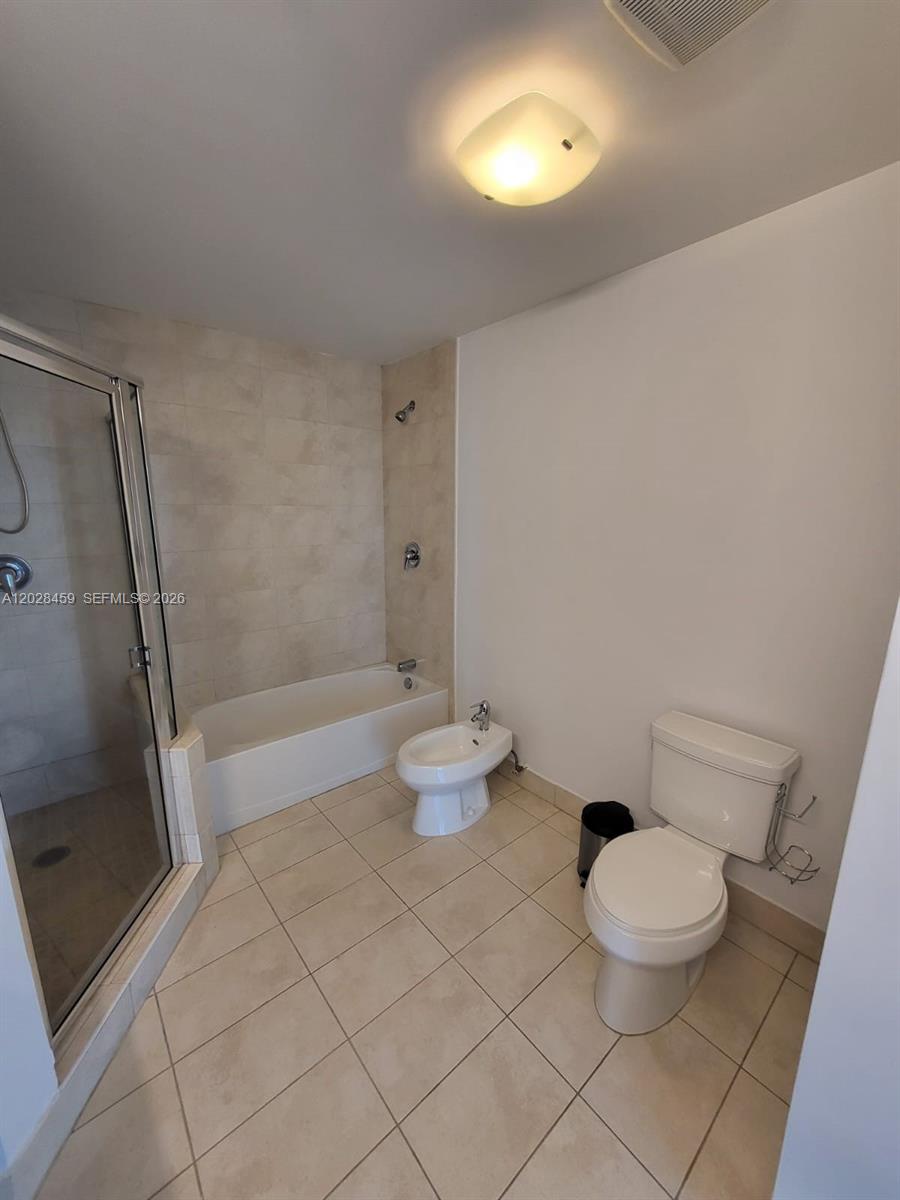1900 N Bayshore Dr #2415 Miami, FL 33132