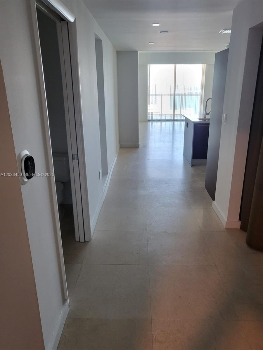 1900 N Bayshore Dr #2415 Miami, FL 33132