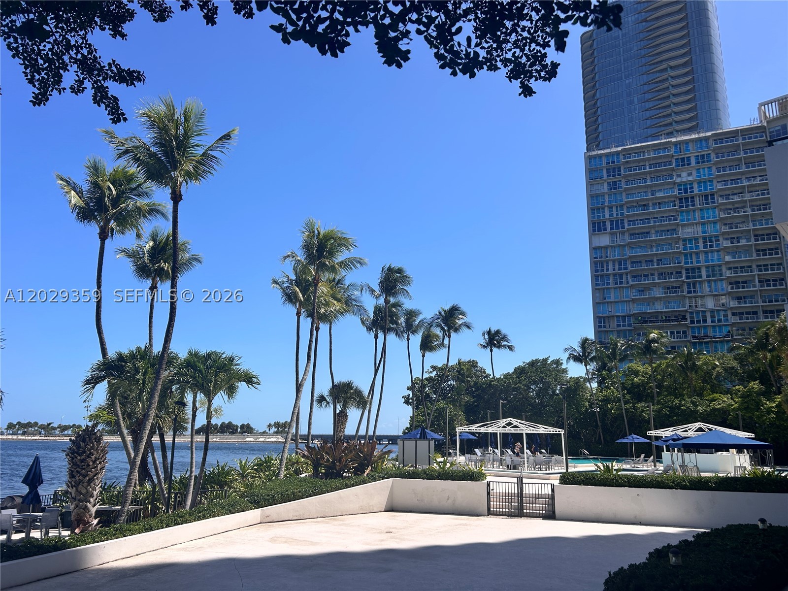 image Brickell Bay Club16