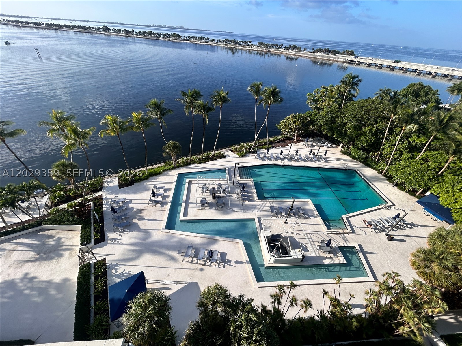 image Brickell Bay Club23