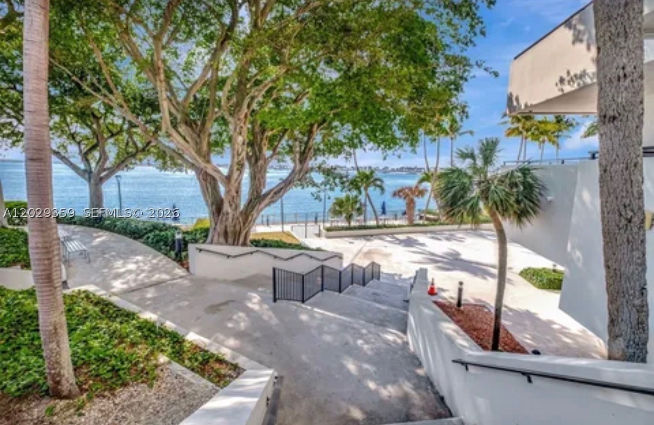 image Brickell Bay Club32