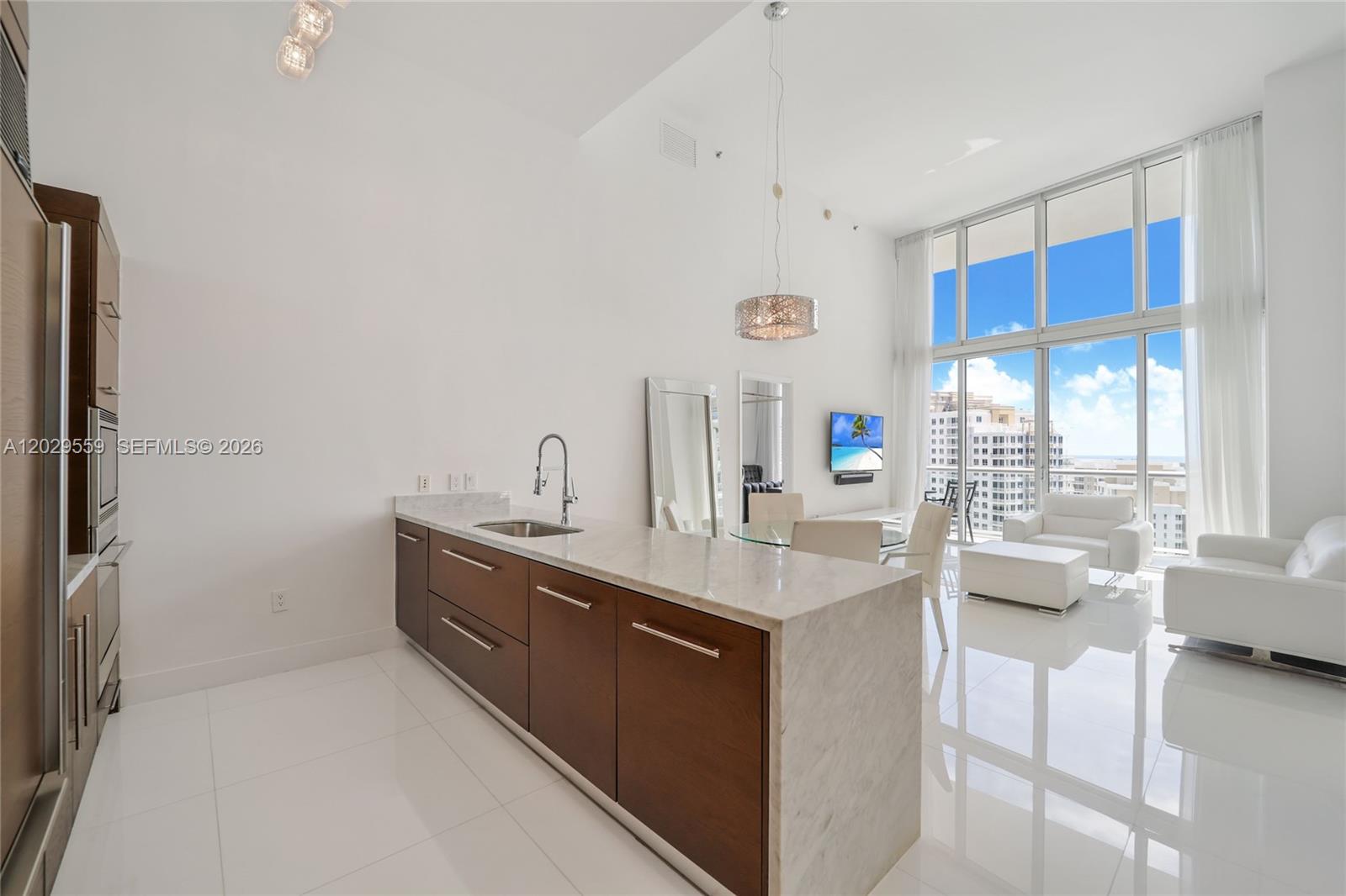 475 Brickell Ave #2807