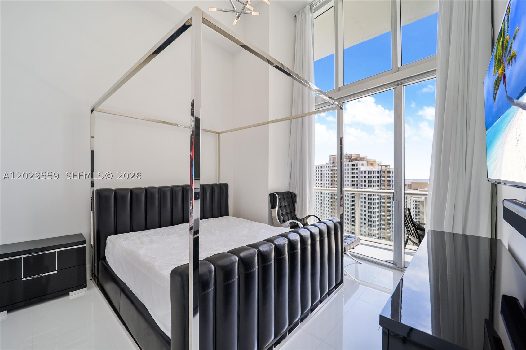 image Icon Brickell I9