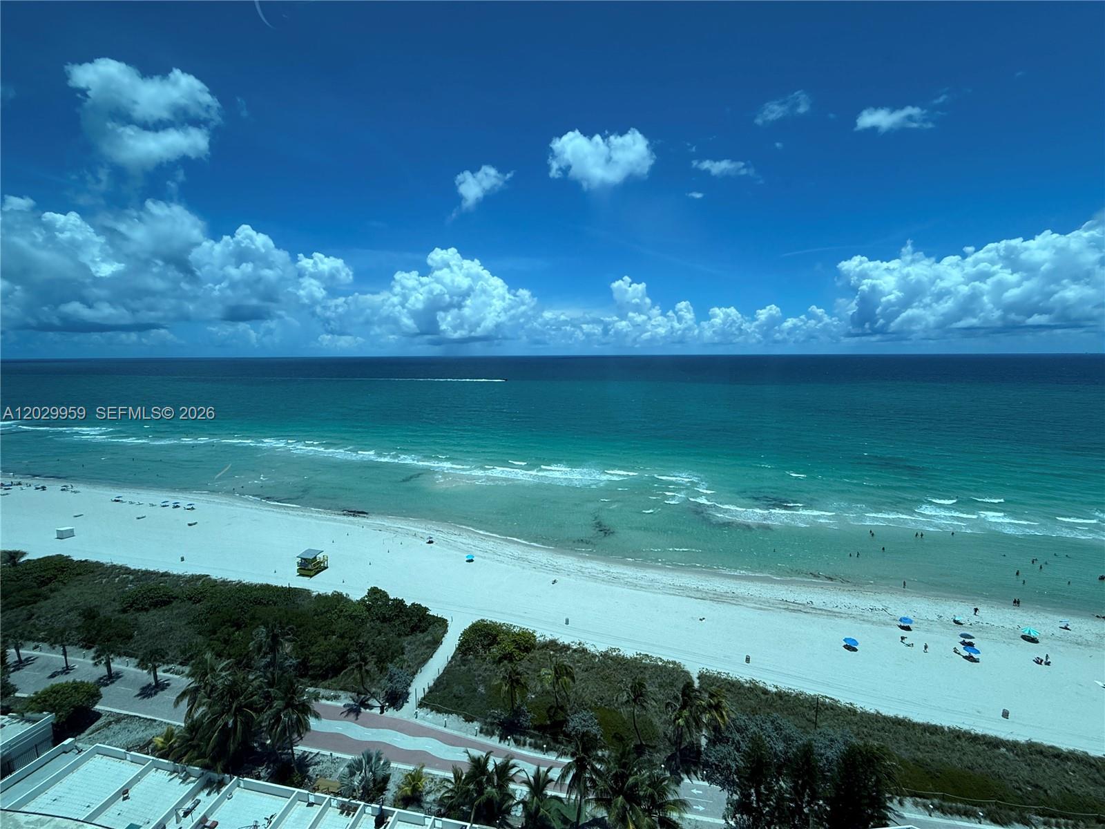 5445 Collins Ave #1701