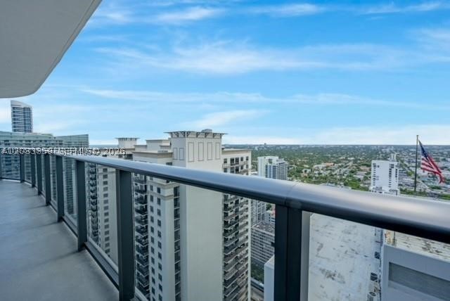 image Brickell Heights West14