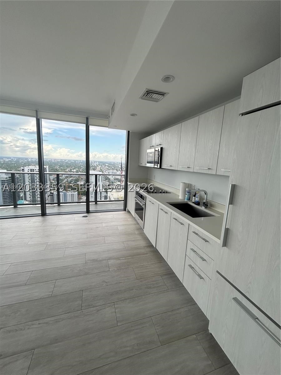 image Brickell Heights West2