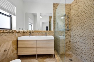 712 Cremona Ave Coral Gables, FL 33146