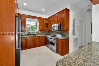 712 Cremona Ave Coral Gables, FL 33146