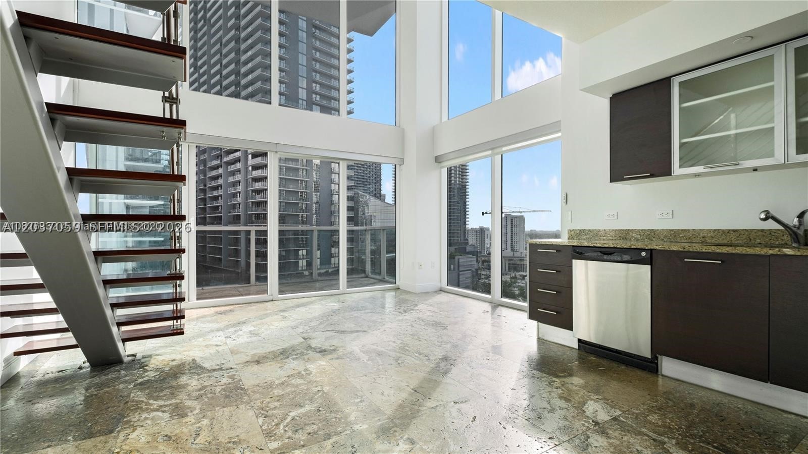 image Brickell on the River South0