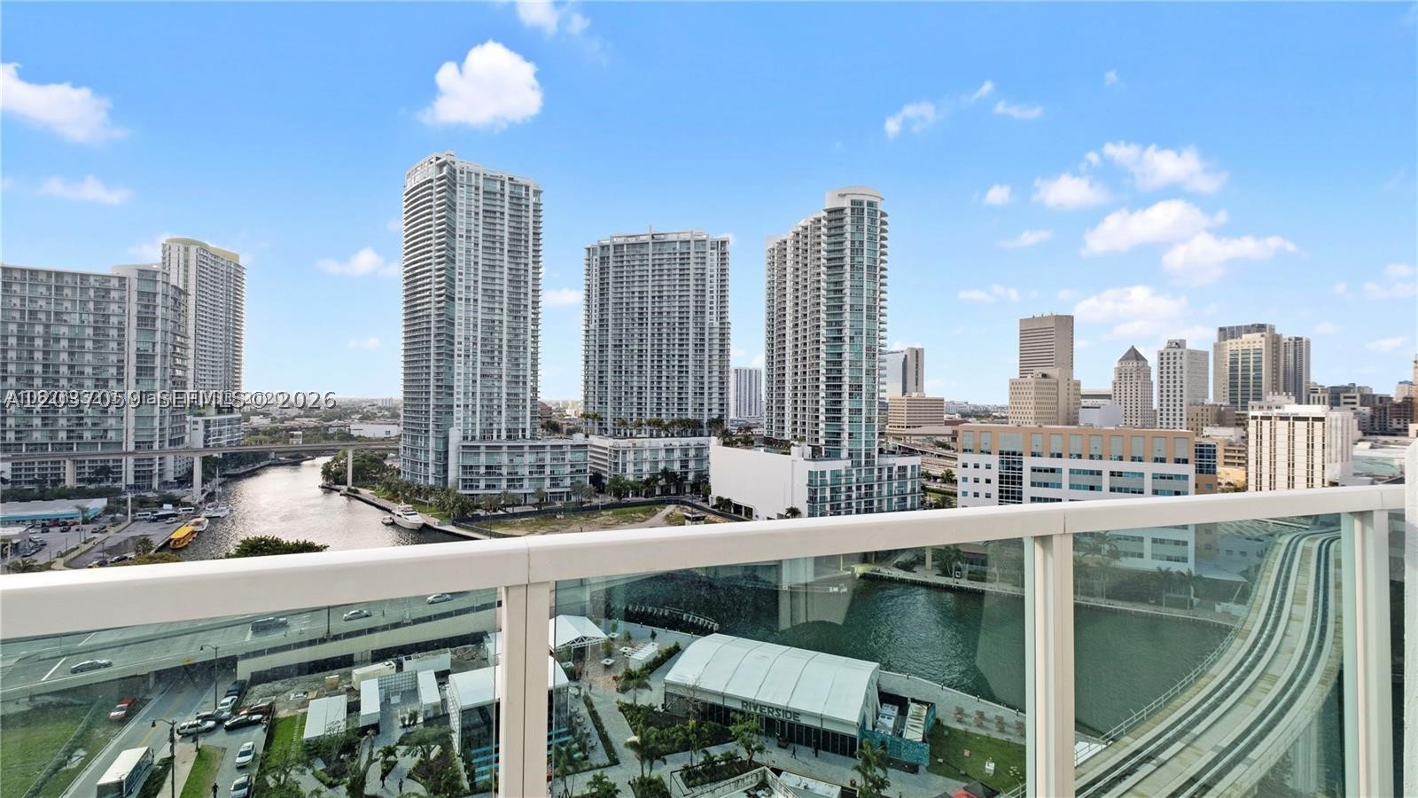 image Brickell on the River South6