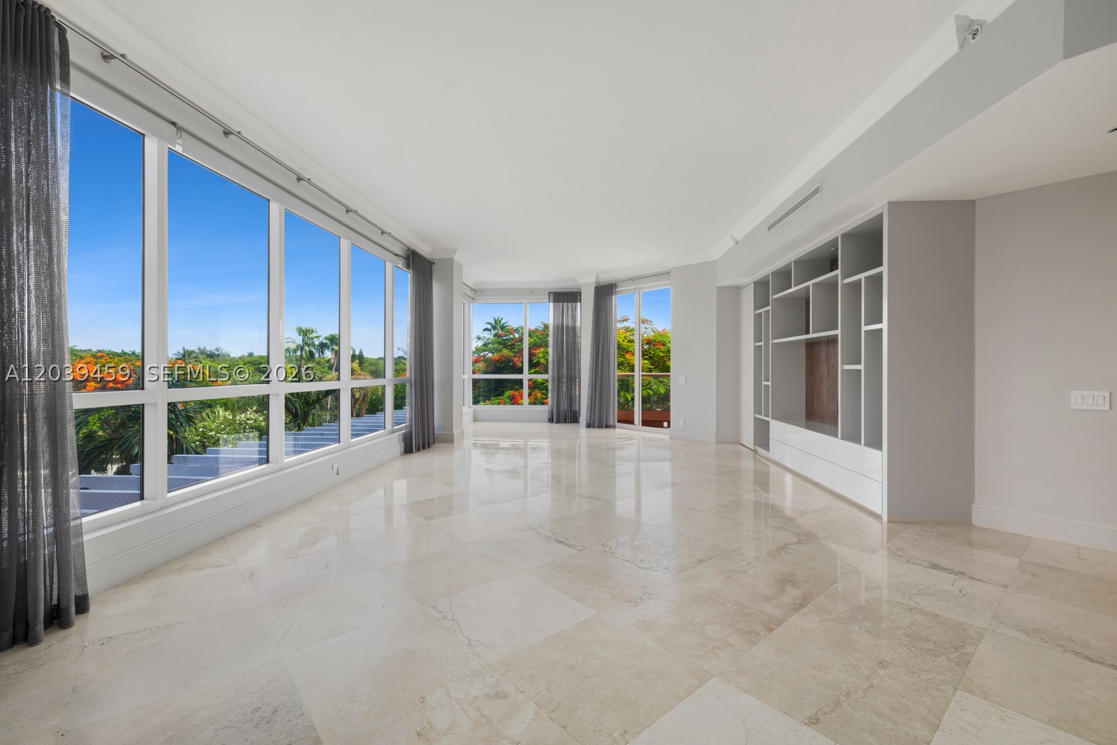 image Gables Club Tower I1