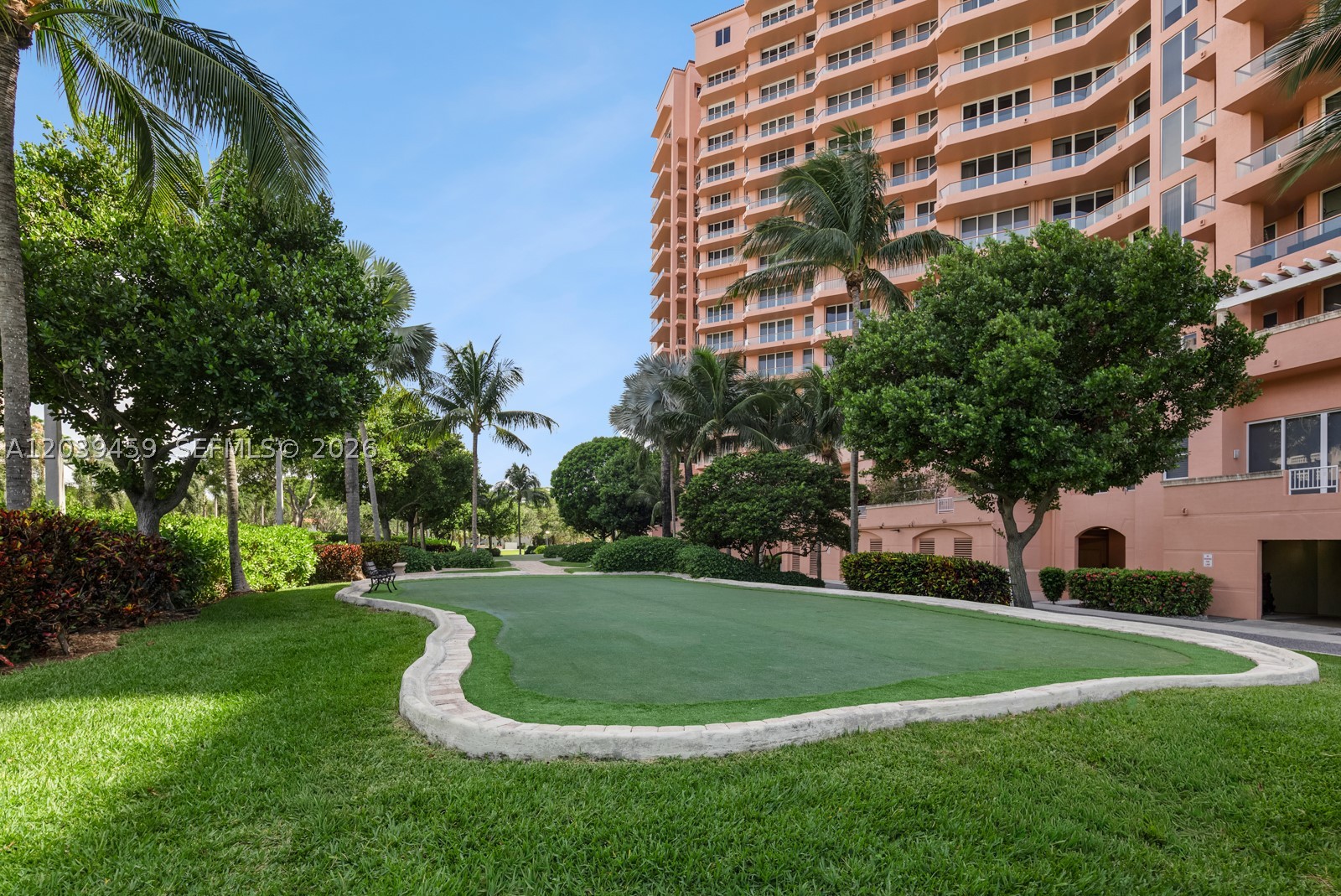 image Gables Club Tower I35