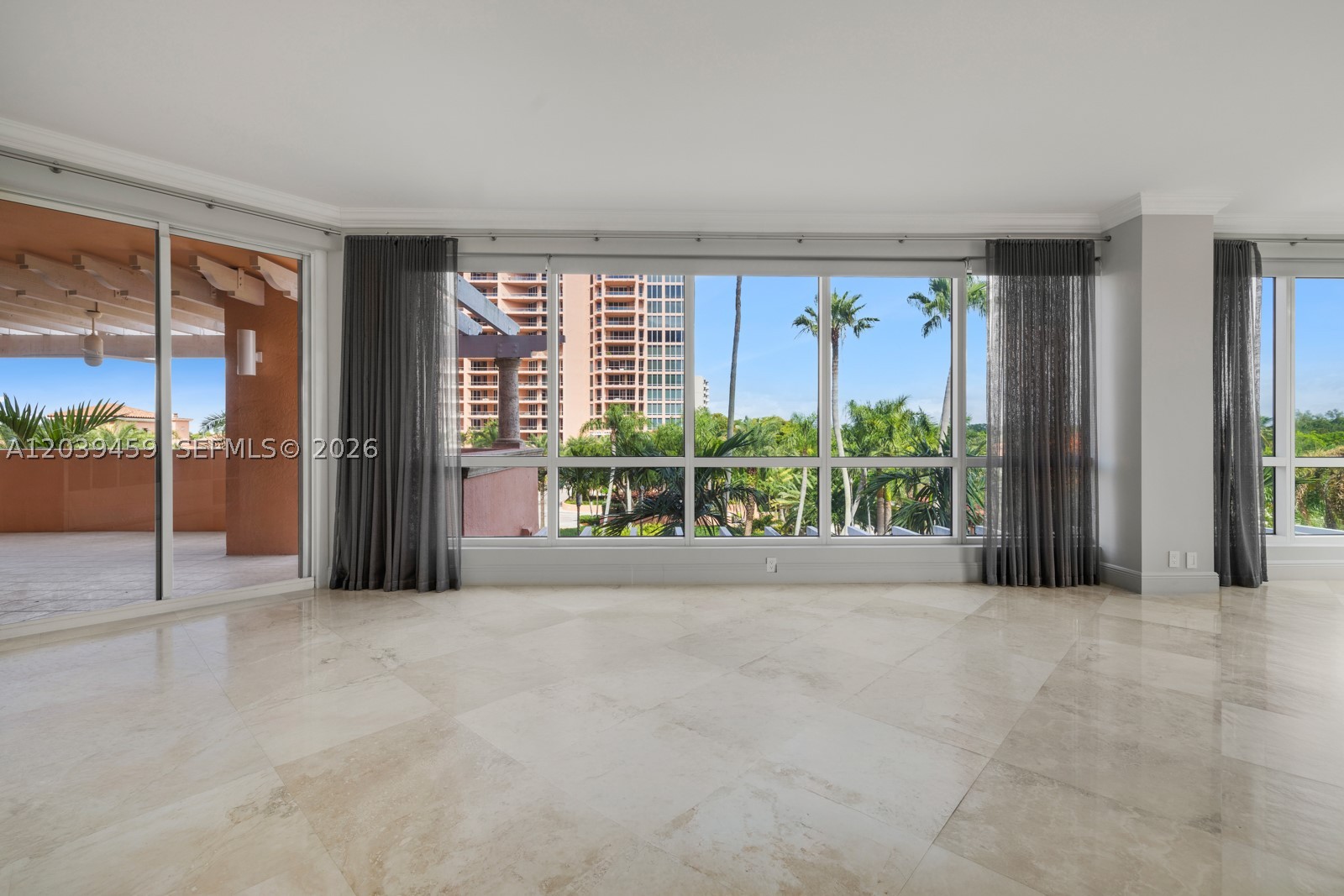 image Gables Club Tower I3
