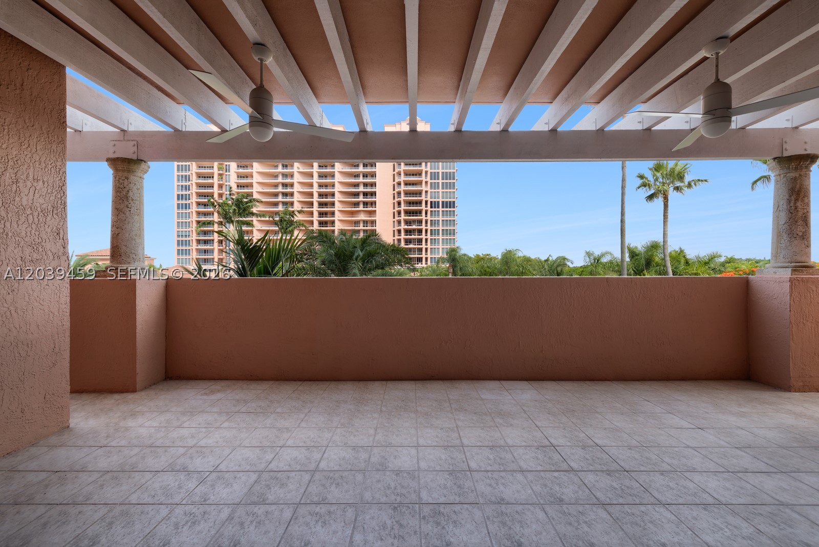 image Gables Club Tower I5