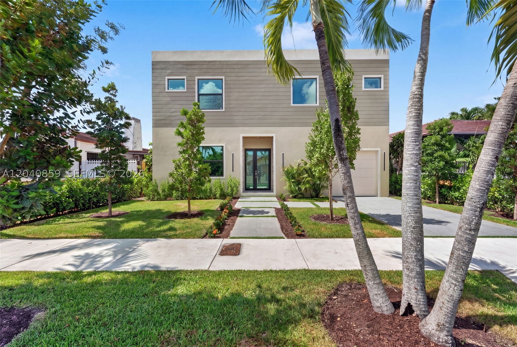 2240 SW 13th St Miami, FL 33145