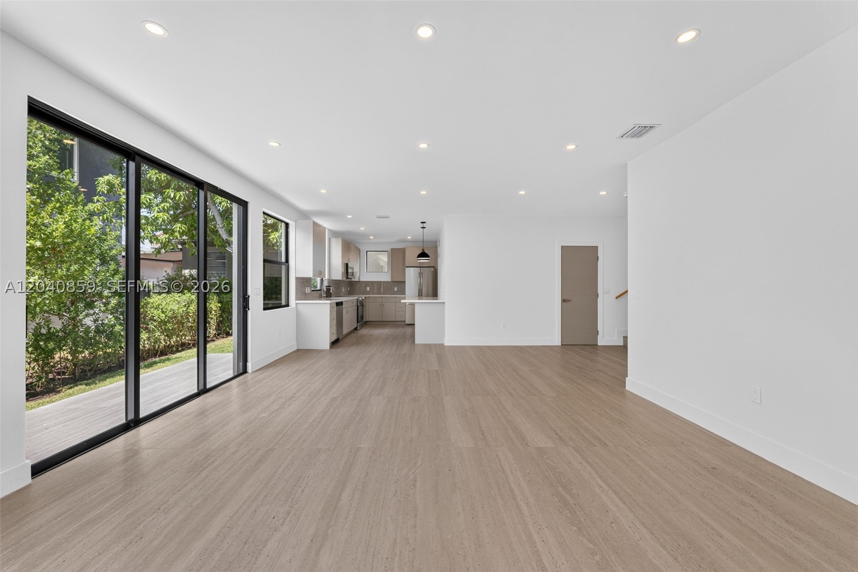 2240 SW 13th St Miami, FL 33145