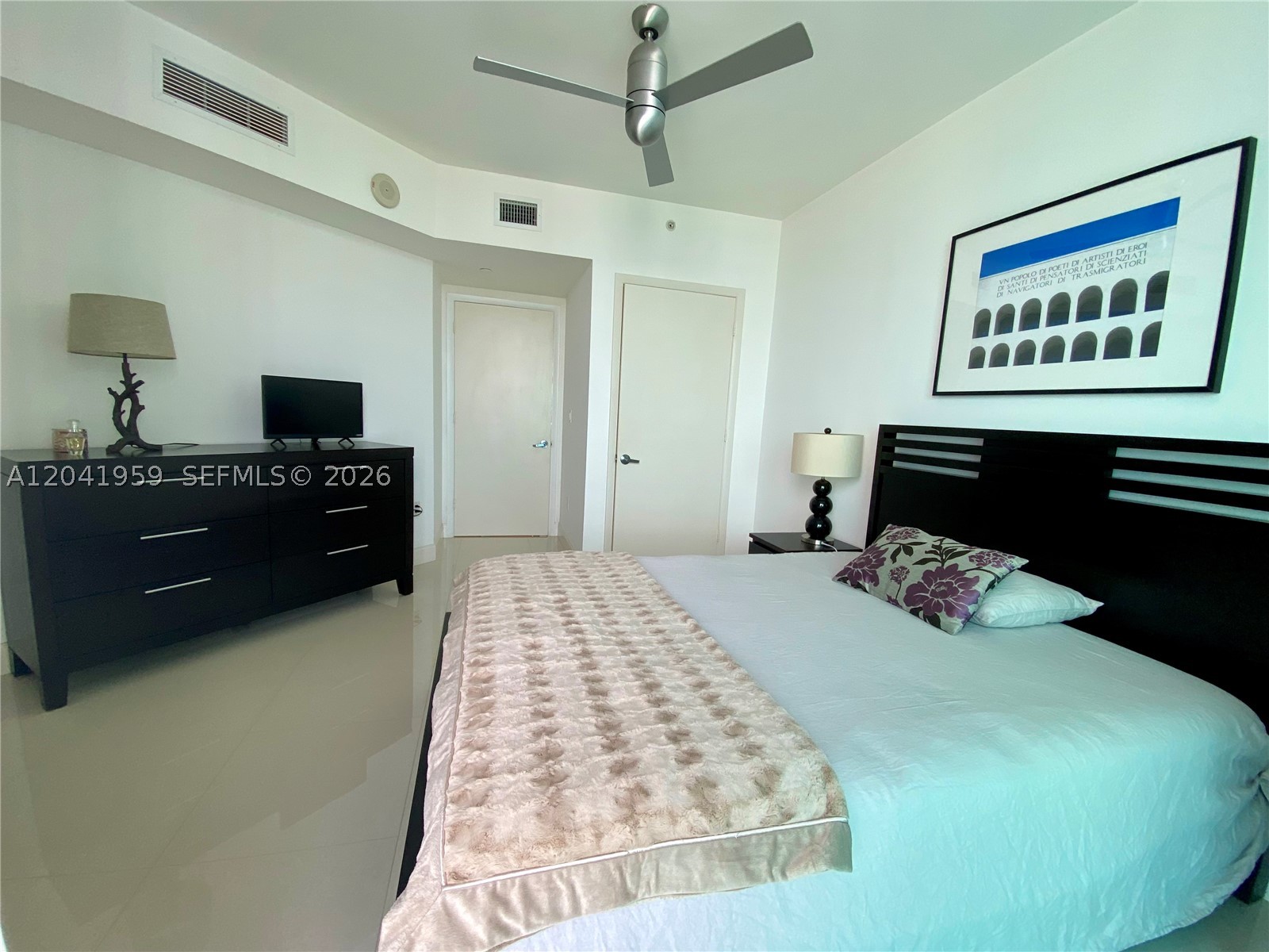350 S Miami Ave #3813 Miami, FL 33130