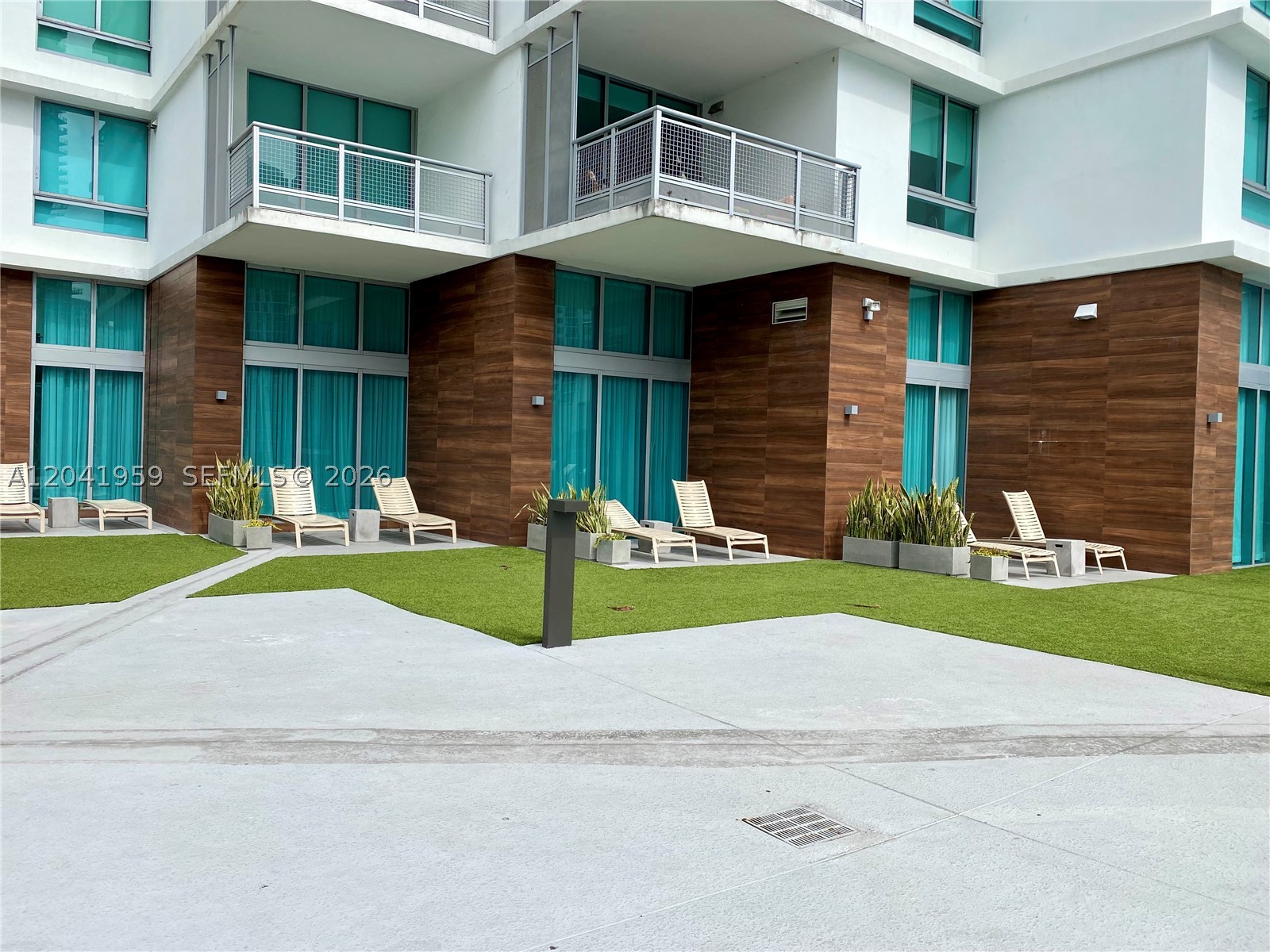 350 S Miami Ave #3813 Miami, FL 33130