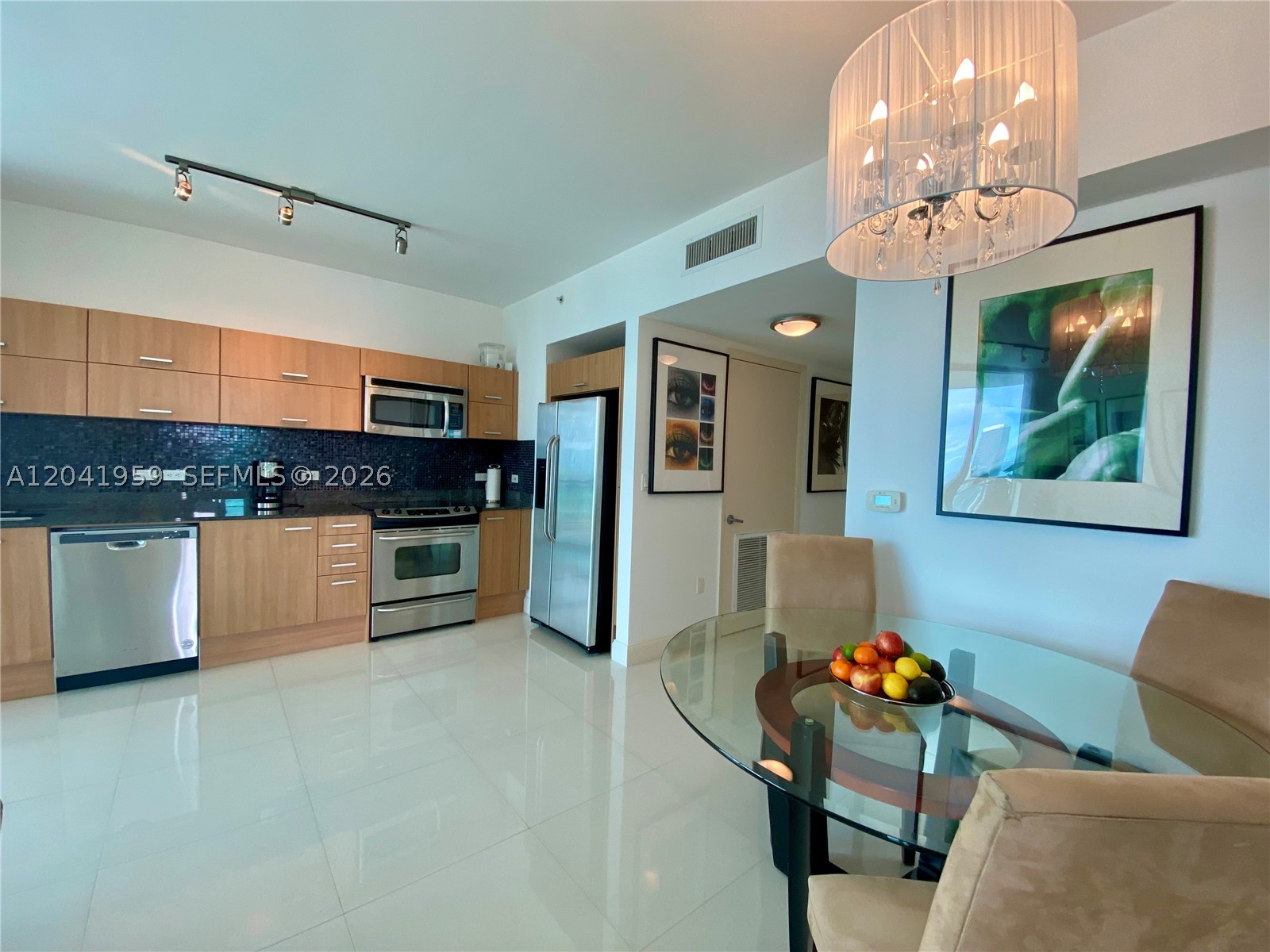 350 S Miami Ave #3813 Miami, FL 33130