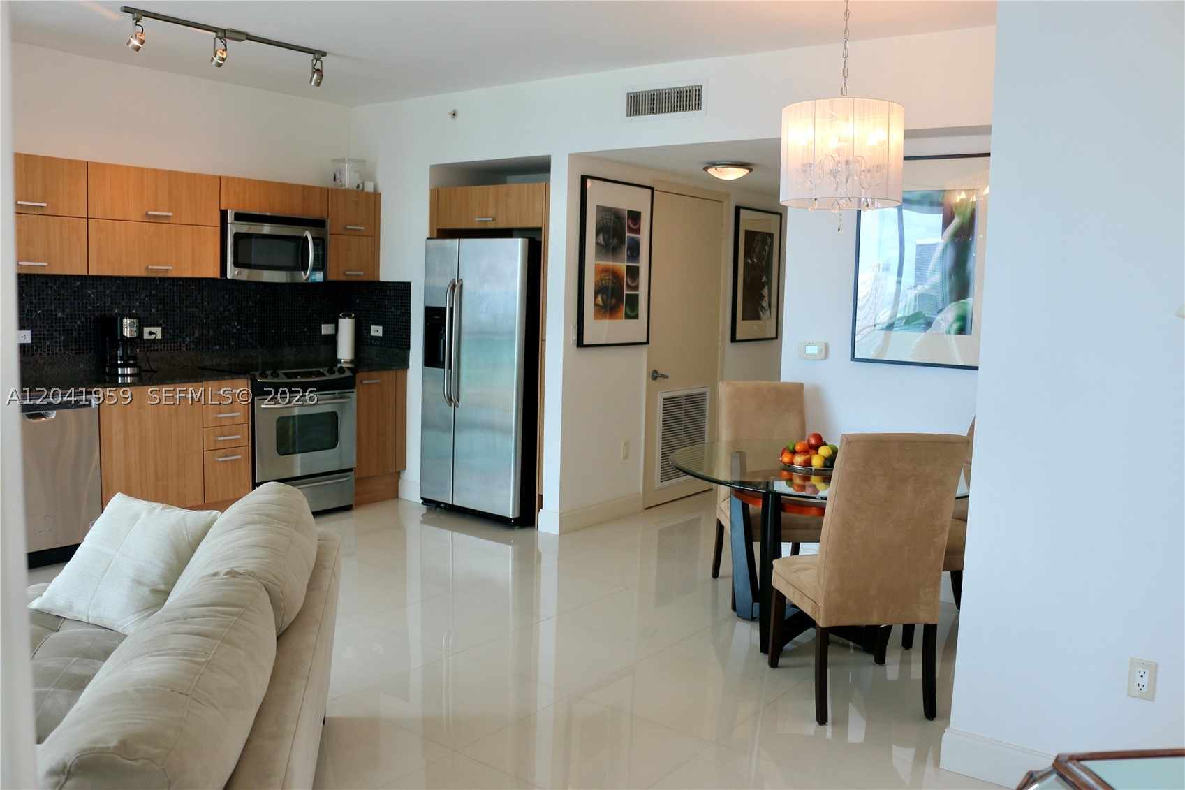 350 S Miami Ave #3813 Miami, FL 33130