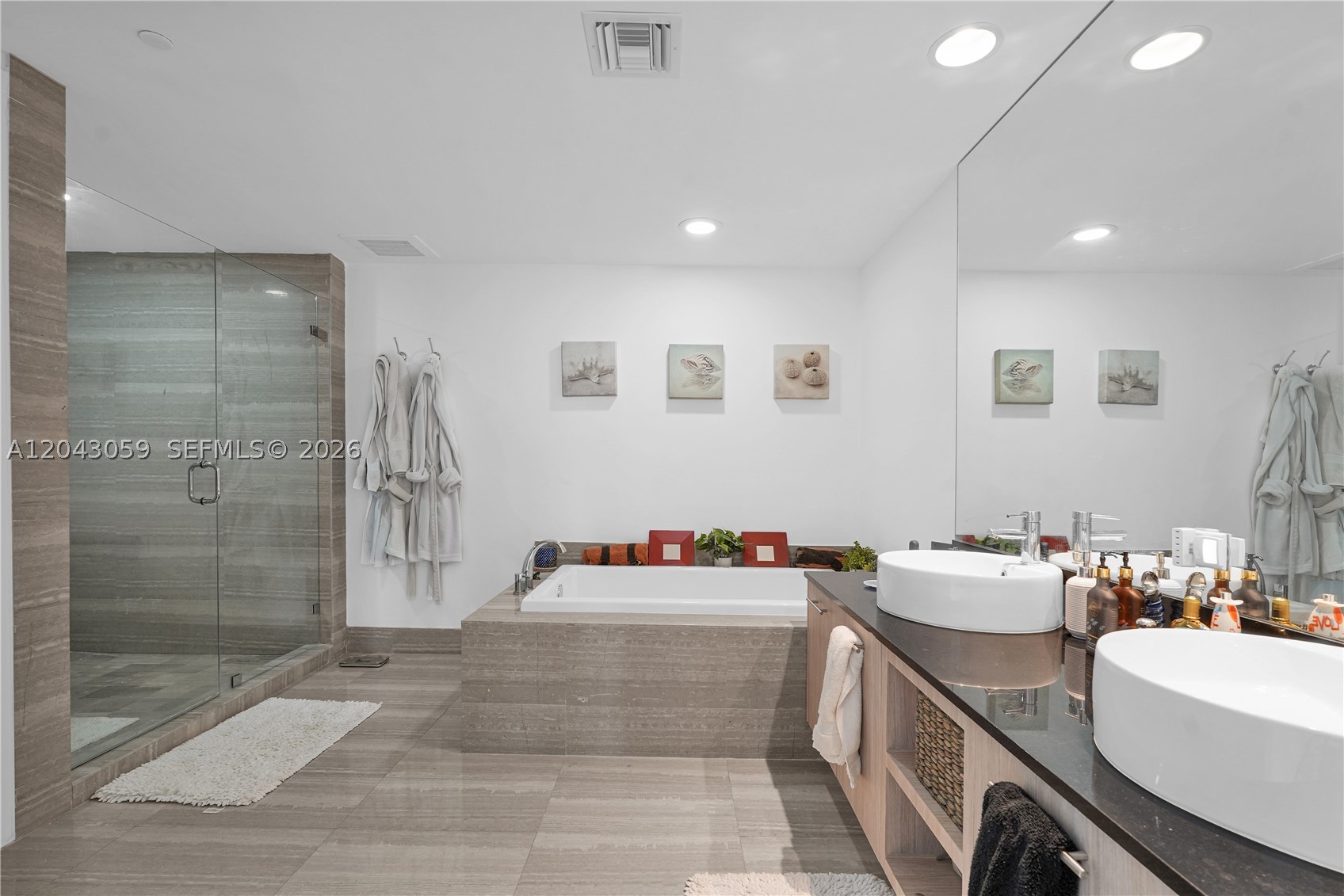 3951 S Ocean Dr #1901 Hollywood, FL 33019