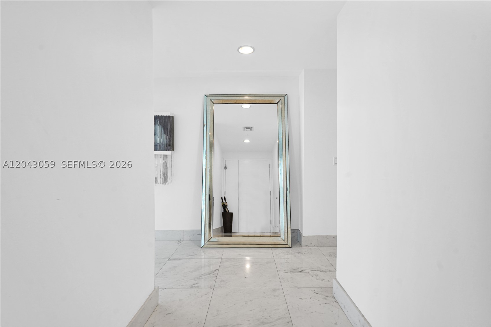 3951 S Ocean Dr #1901 Hollywood, FL 33019