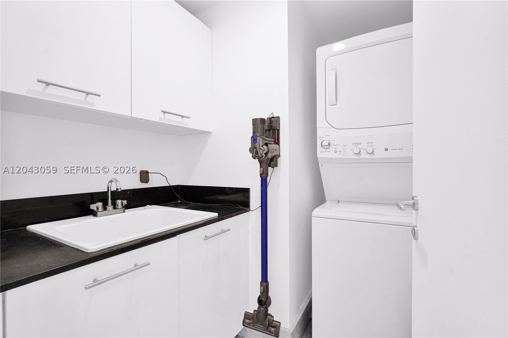 3951 S Ocean Dr #1901 Hollywood, FL 33019