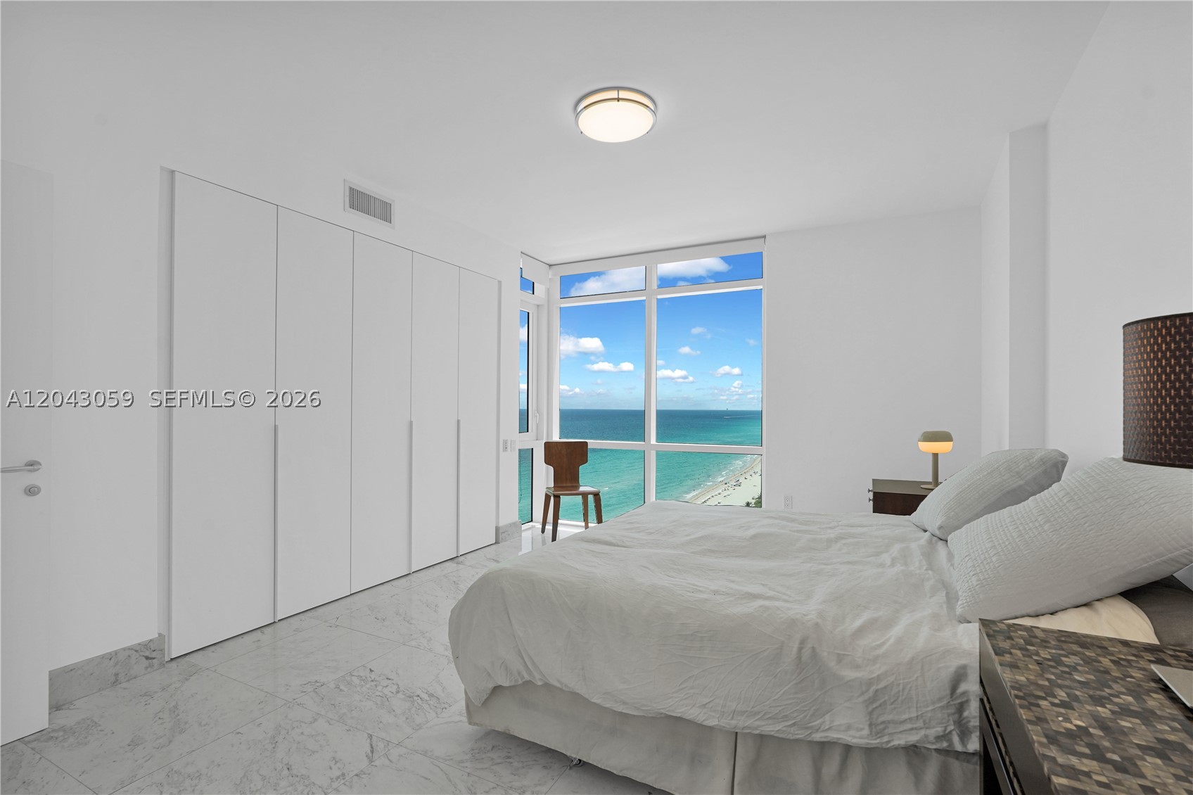 3951 S Ocean Dr #1901 Hollywood, FL 33019