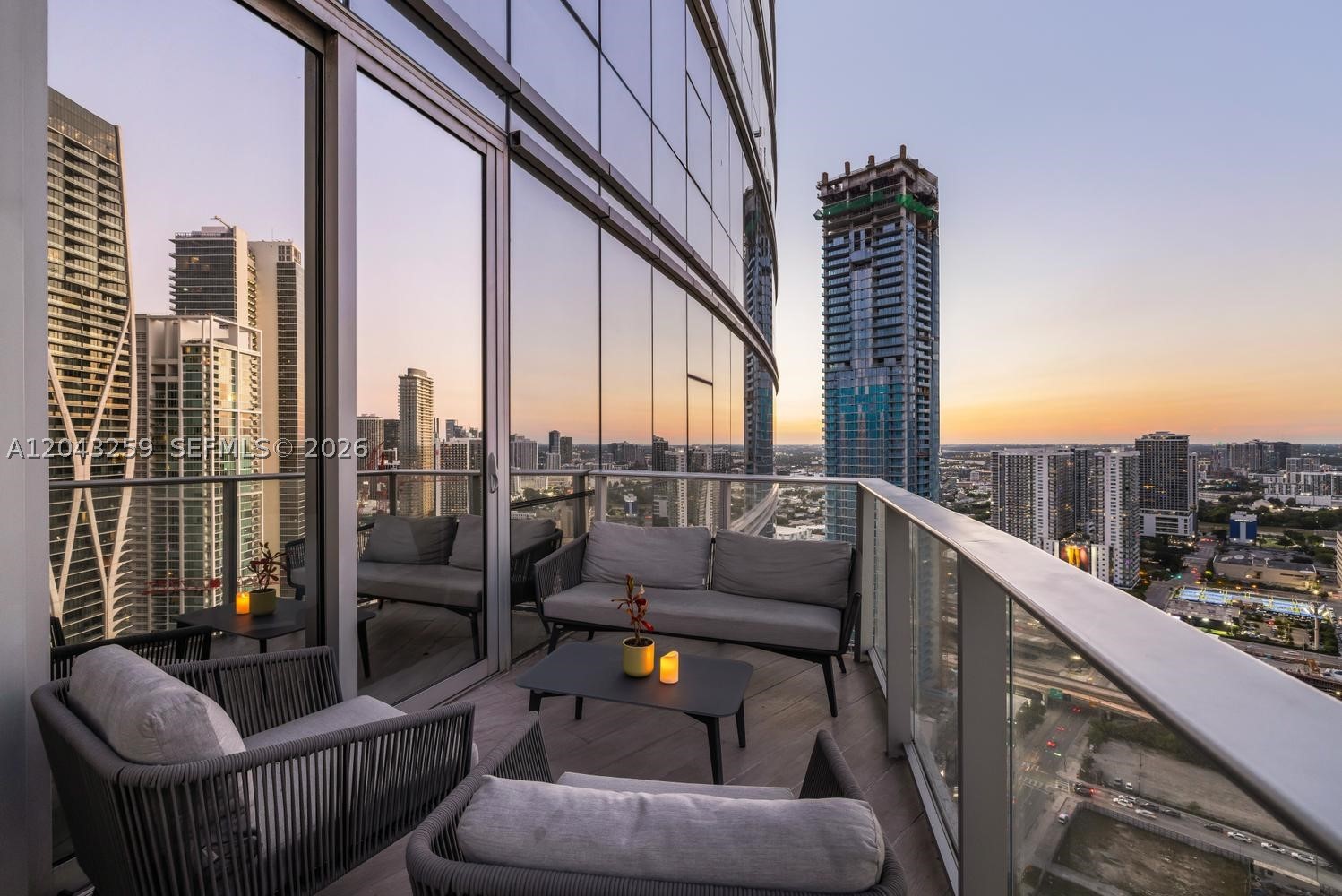 851 NE 1st Ave #3403 Miami, FL 33132
