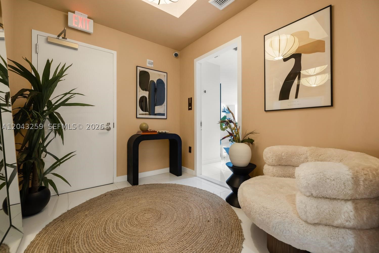 851 NE 1st Ave #3403 Miami, FL 33132