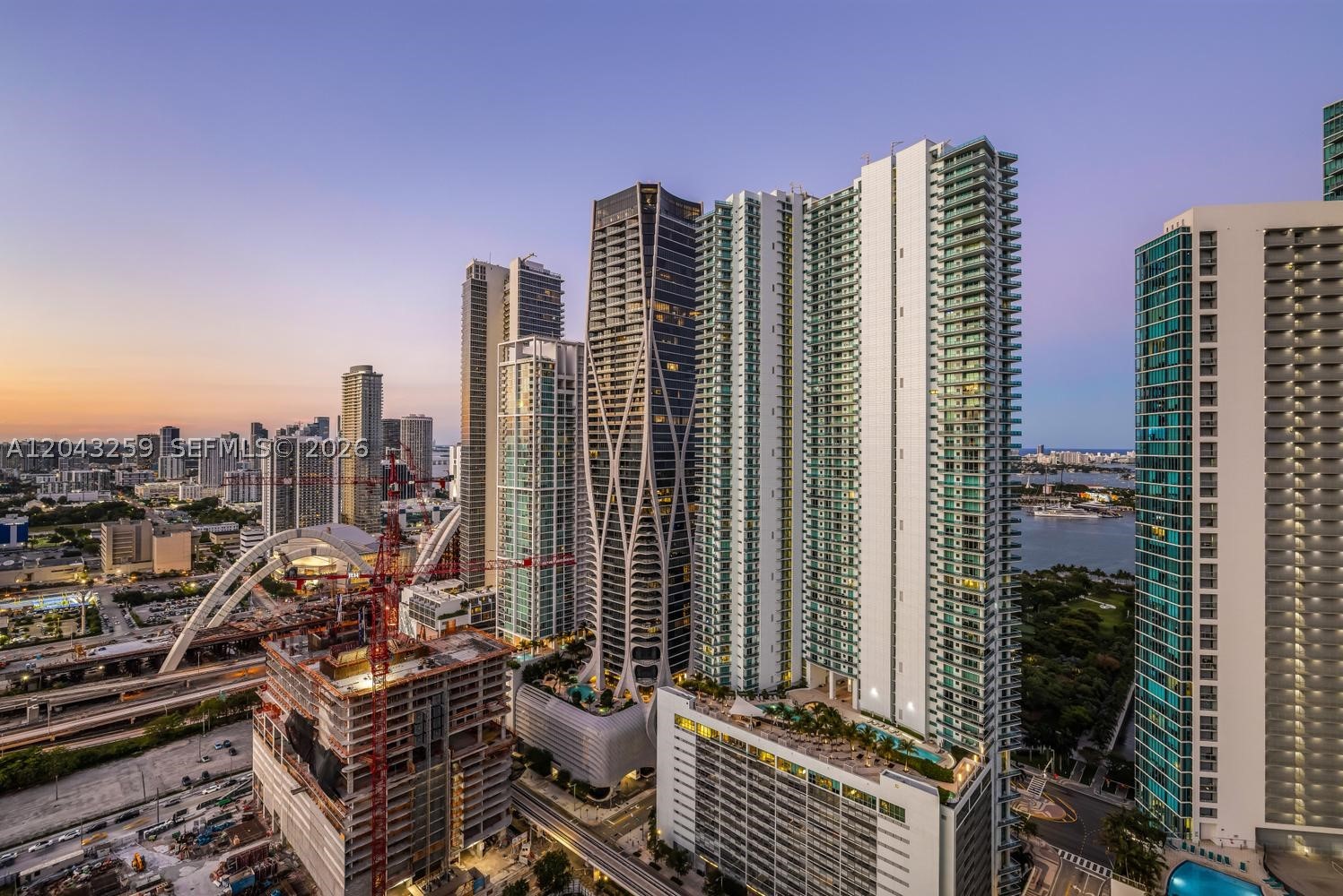 851 NE 1st Ave #3403 Miami, FL 33132
