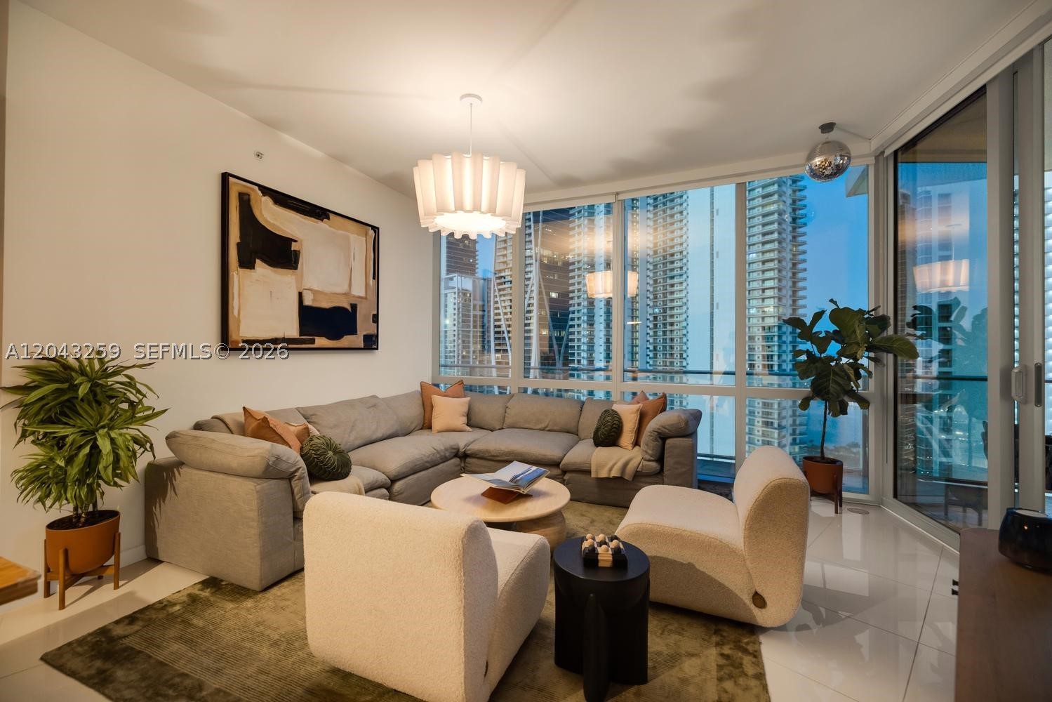 851 NE 1st Ave #3403 Miami, FL 33132