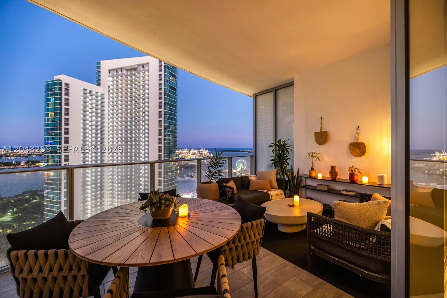 851 NE 1st Ave #3403 Miami, FL 33132
