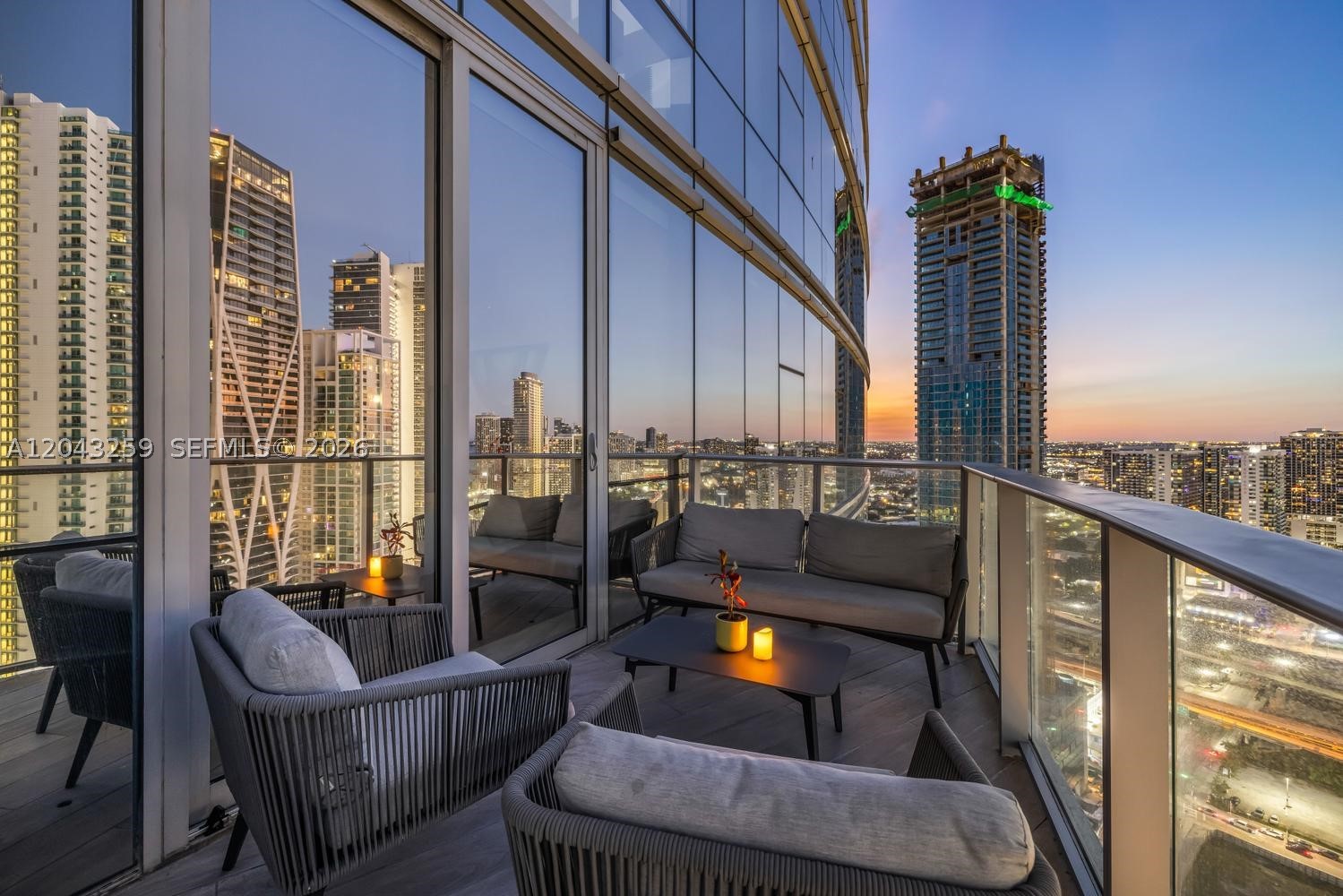 851 NE 1st Ave #3403 Miami, FL 33132