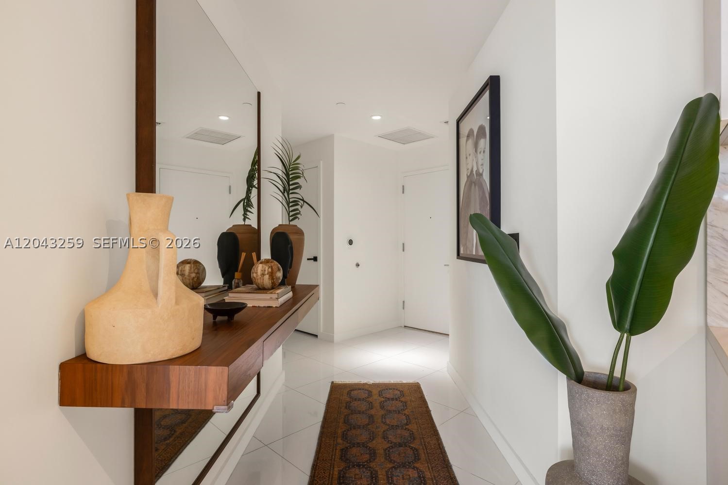 851 NE 1st Ave #3403 Miami, FL 33132