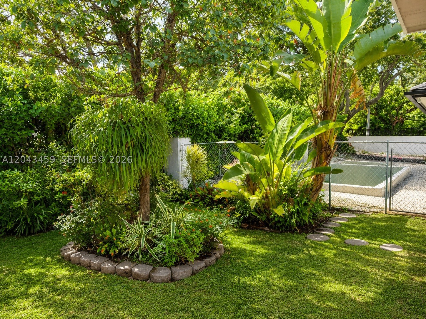 9812 SW 77th Pl Miami, FL 33156