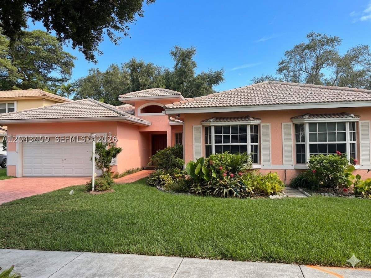9812 SW 77th Pl Miami, FL 33156