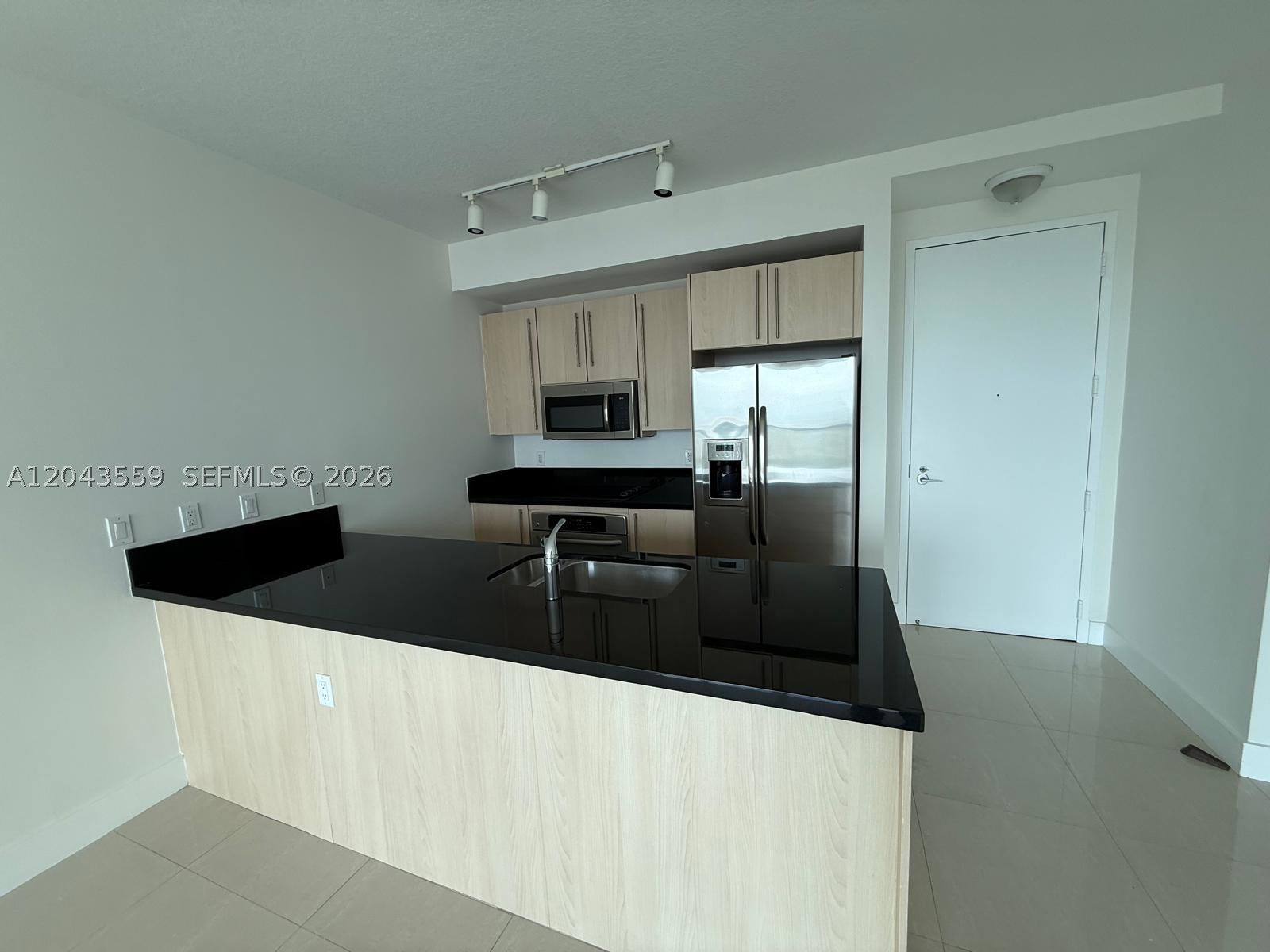 image Axis on Brickell South22