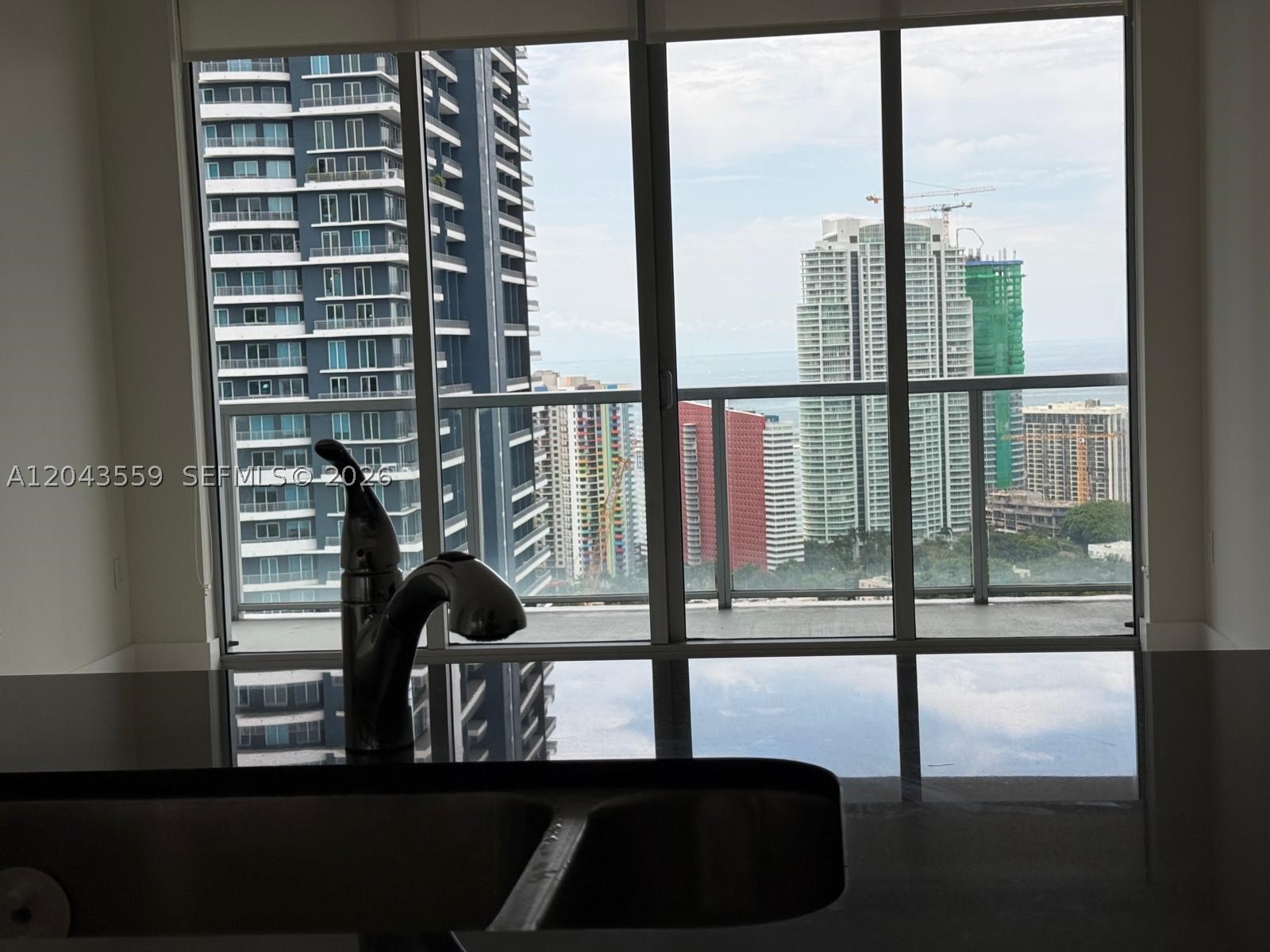 image Axis on Brickell South28