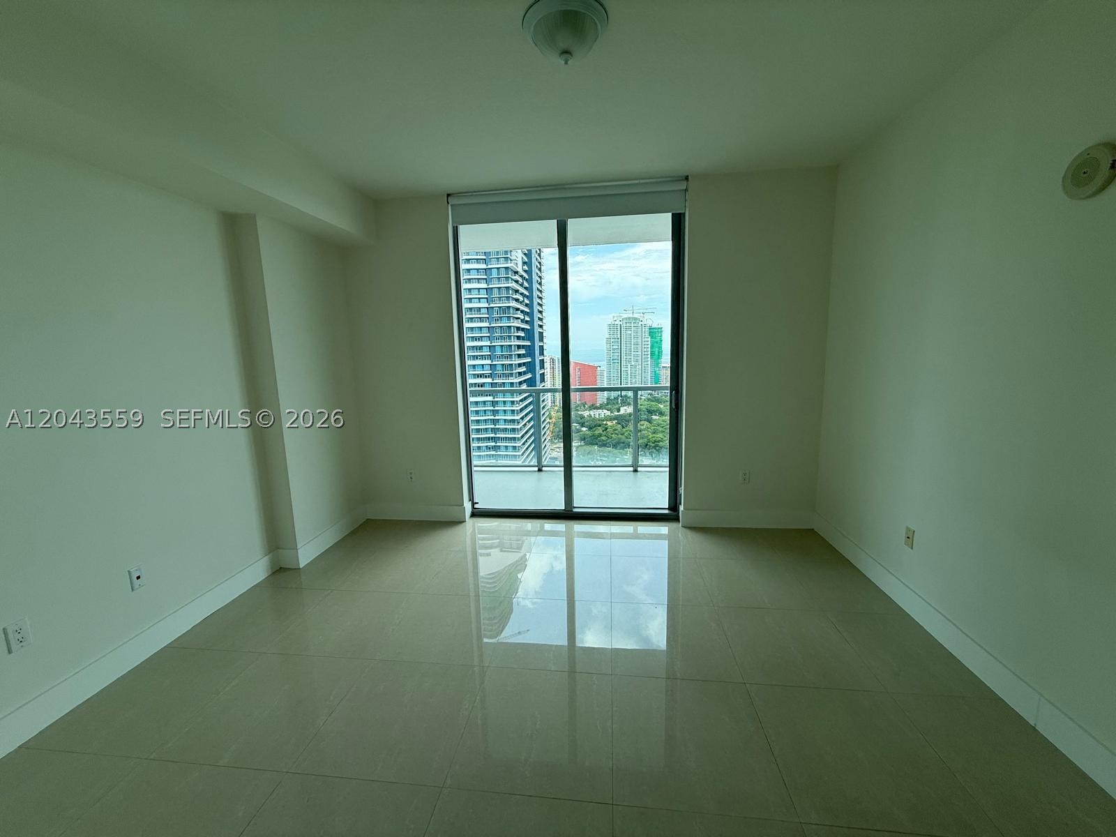 image Axis on Brickell South30