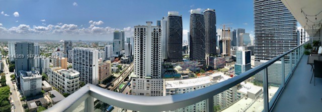 1111 SW 1st Ave #3225 Miami, FL 33130