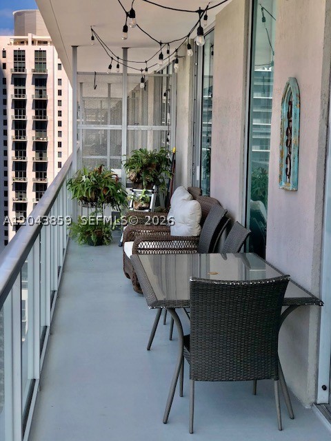 1111 SW 1st Ave #3225 Miami, FL 33130