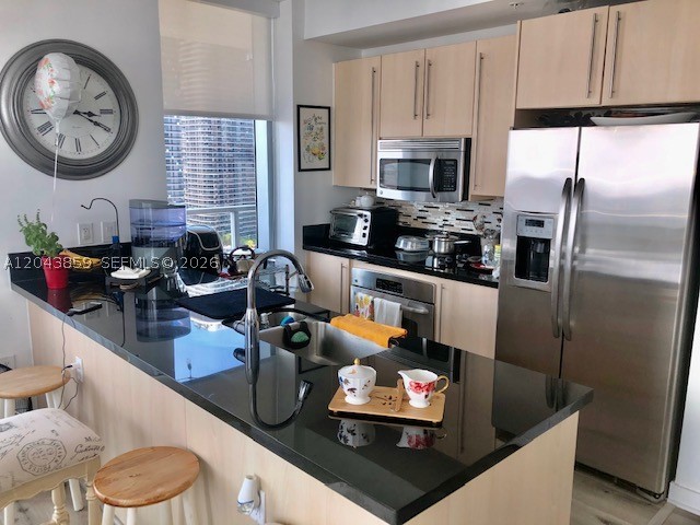 1111 SW 1st Ave #3225 Miami, FL 33130
