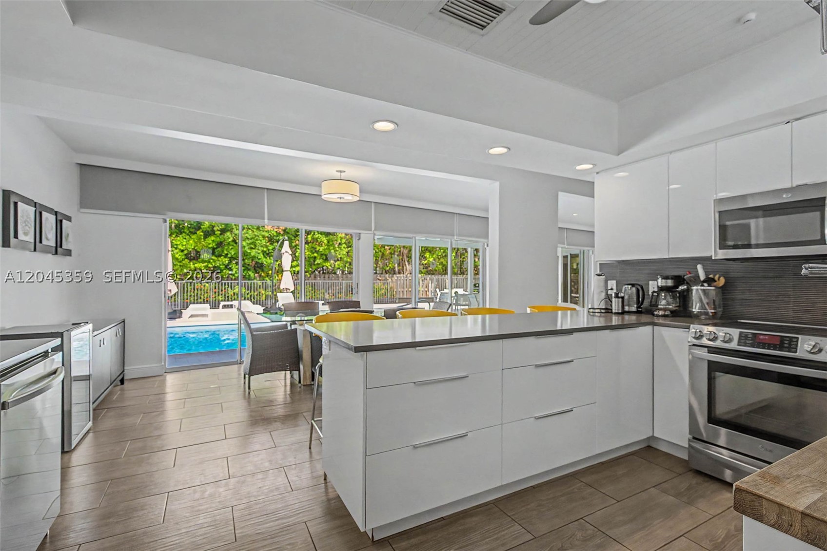 340 Atlantic Rd Key Biscayne, FL 33149