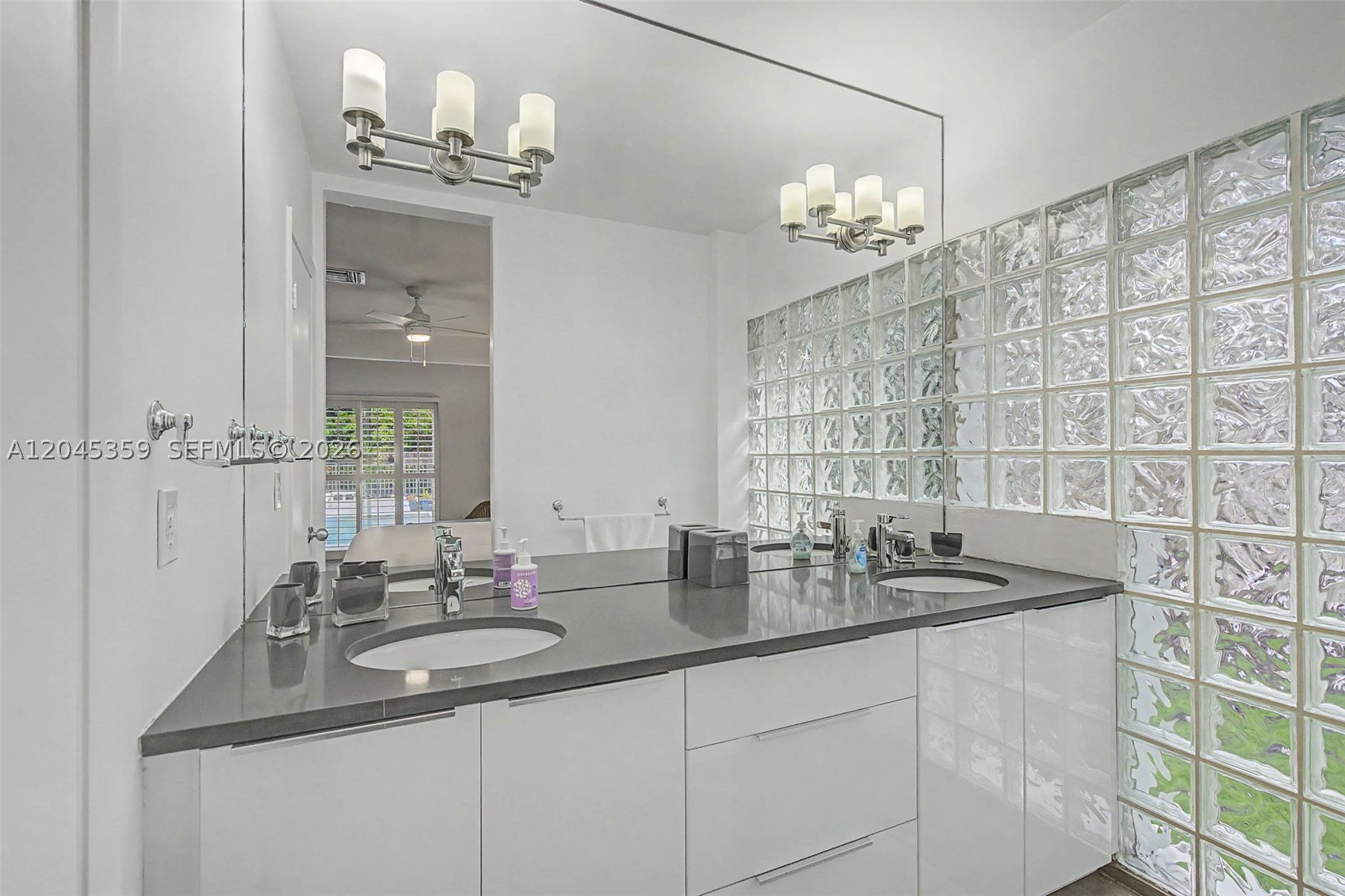 340 Atlantic Rd Key Biscayne, FL 33149