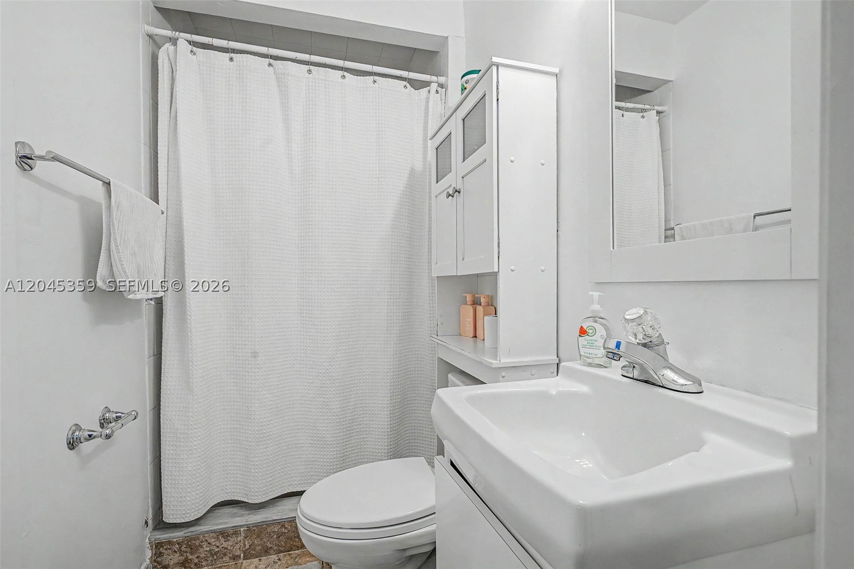 340 Atlantic Rd Key Biscayne, FL 33149