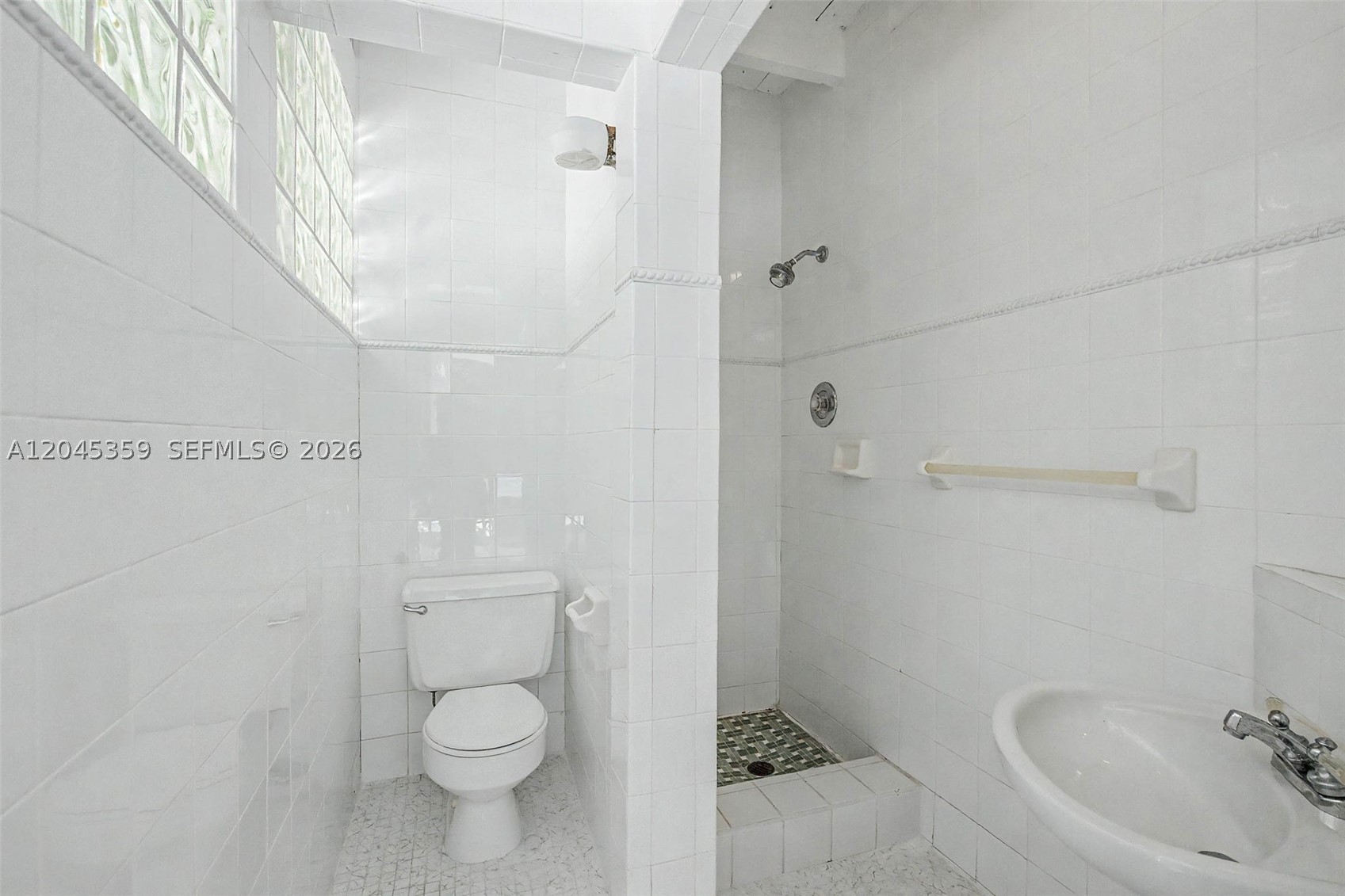 340 Atlantic Rd Key Biscayne, FL 33149